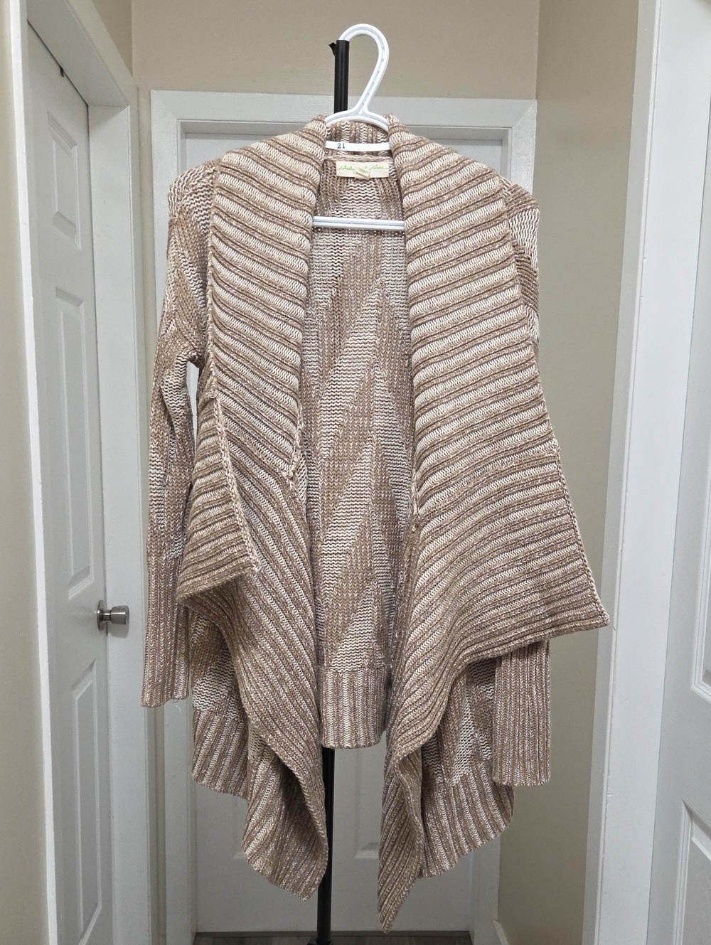 Staring at Stars Neutral Ribbed Draped Open-Front Cardigan